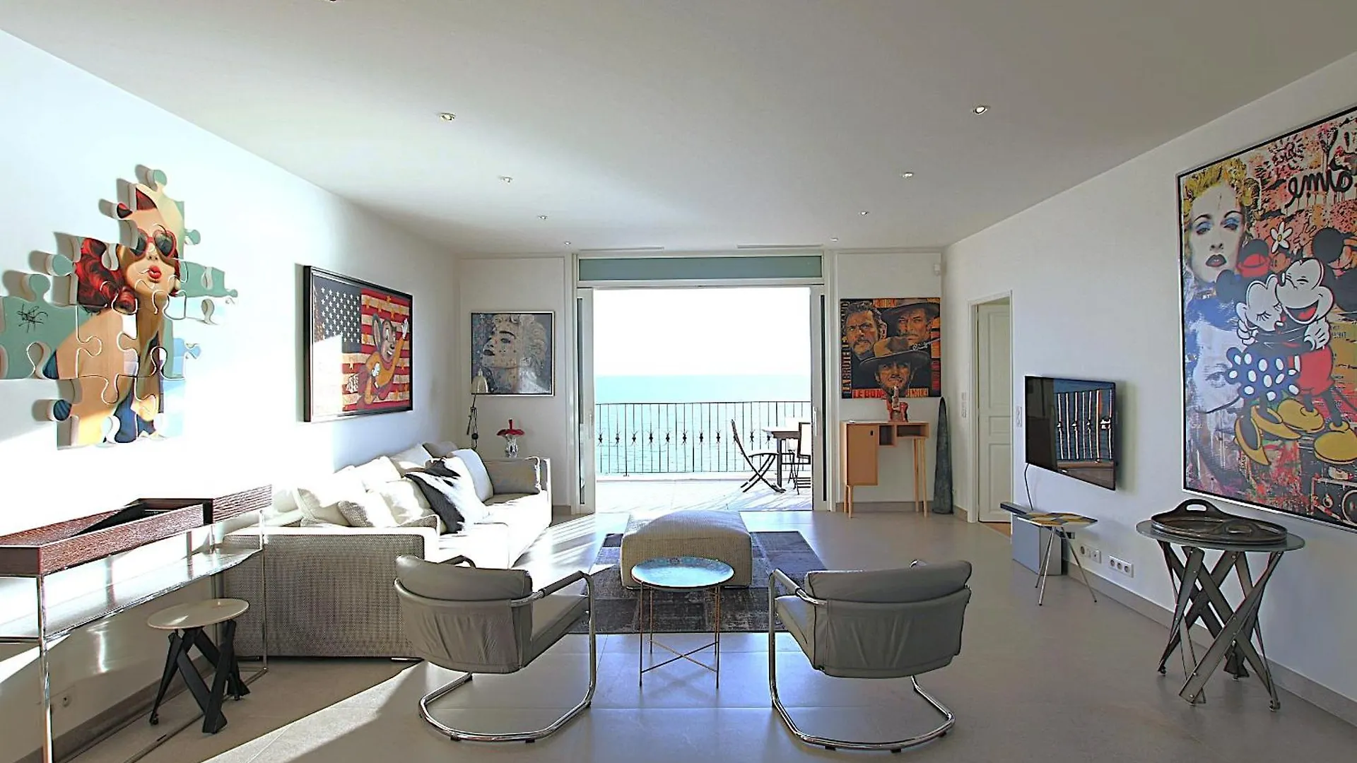 130 M3 Apartment With 3 En-Suite Bedrooms And Exceptional Sea View Cannes France