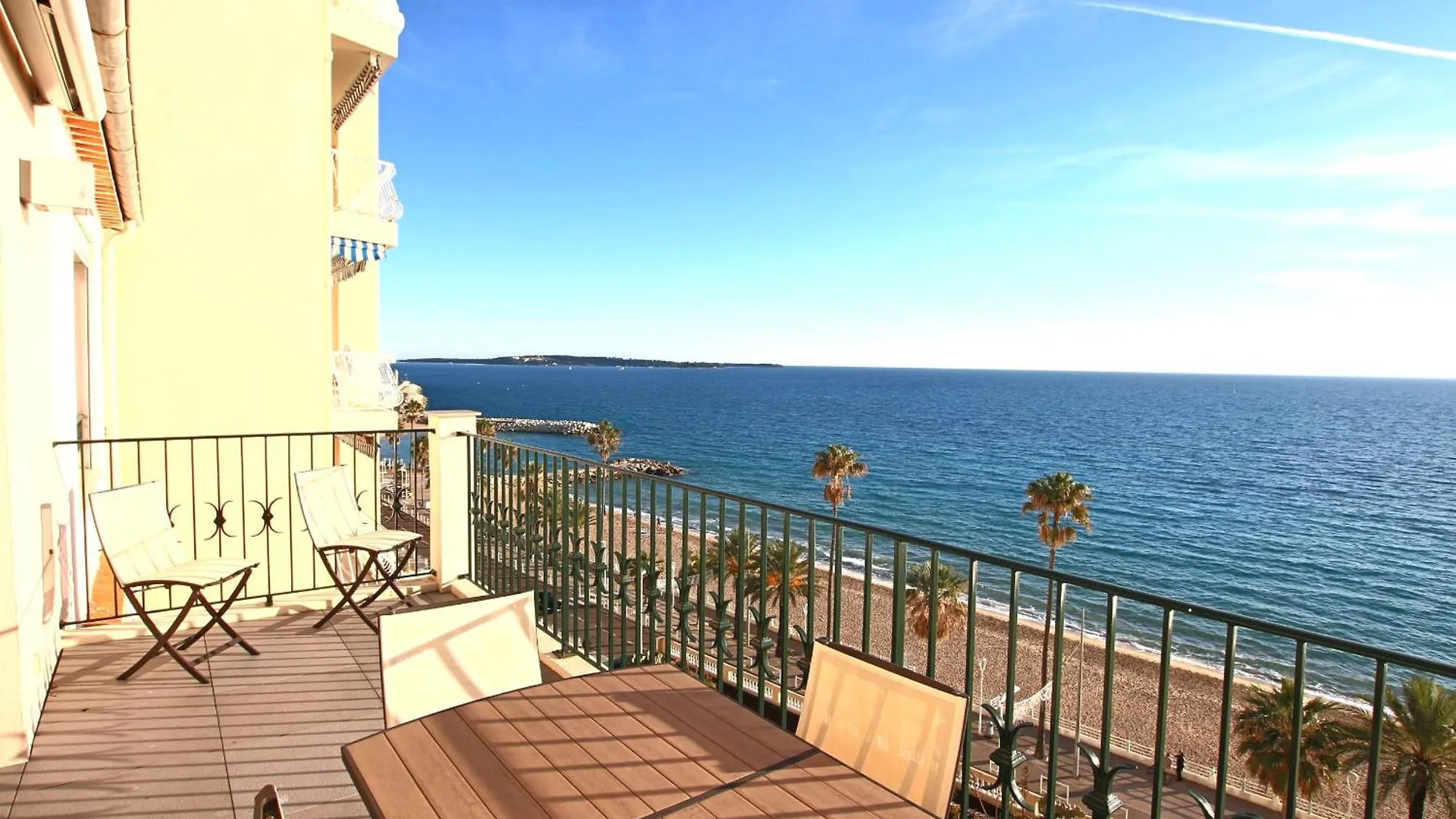 130 M3 Apartment With 3 En-Suite Bedrooms And Exceptional Sea View カンヌ 0*,